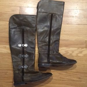 Frye Paige clovertab riding boots in fawn